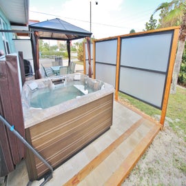 Large hot tub for your enjoyment