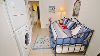 The+Laundry+Room+%26+Fourth+Bed