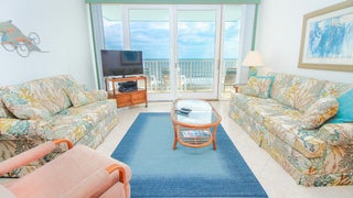 Coastal+Living+Room+with+Ocean+Views