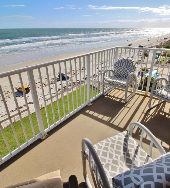 Unwind on this Balcony with an Incredible View