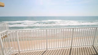 Listen+to+Waves+on+this+Furnished+Balcony