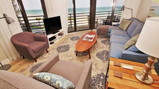 Living+Room+with+24%2F7+Ocean+Views