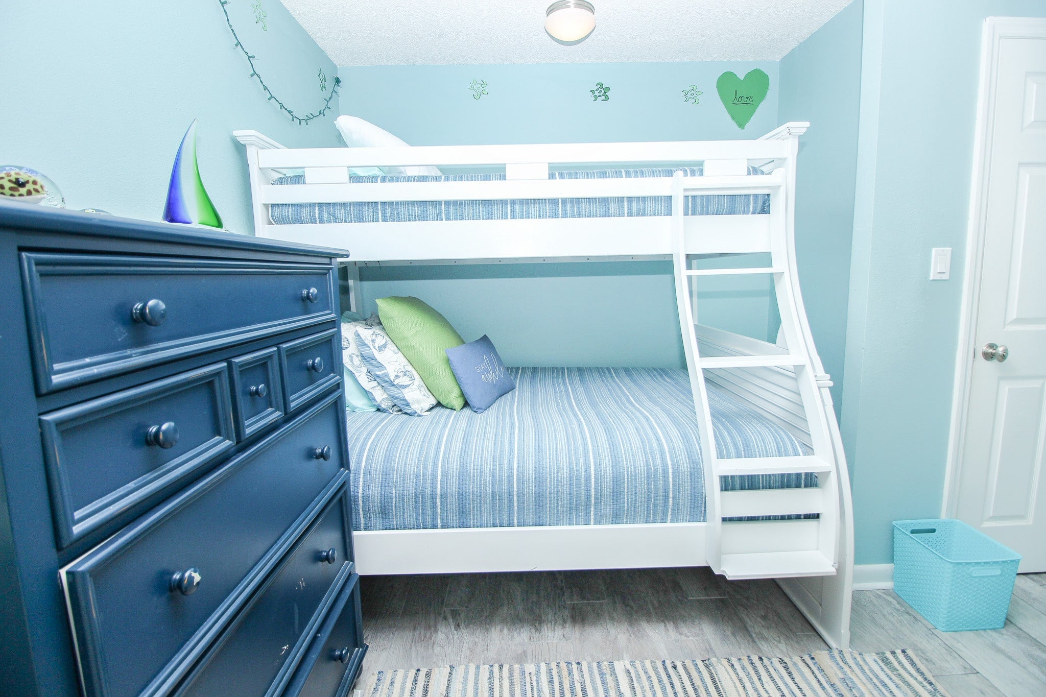 Bunk bed with full & twin beds
