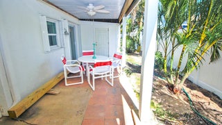 Patio+is+located+off+of+downstairs+studio