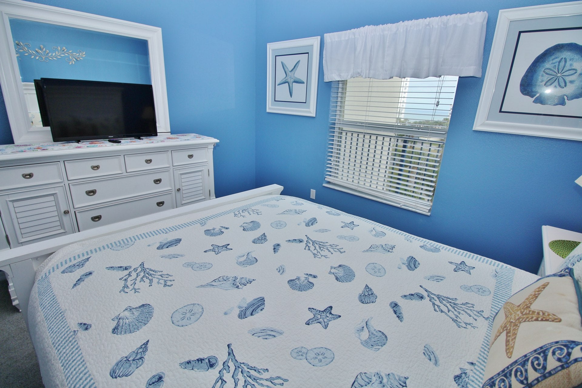 Blue hues in second bedroom
