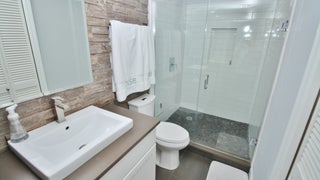 Luxurious+Bathroom